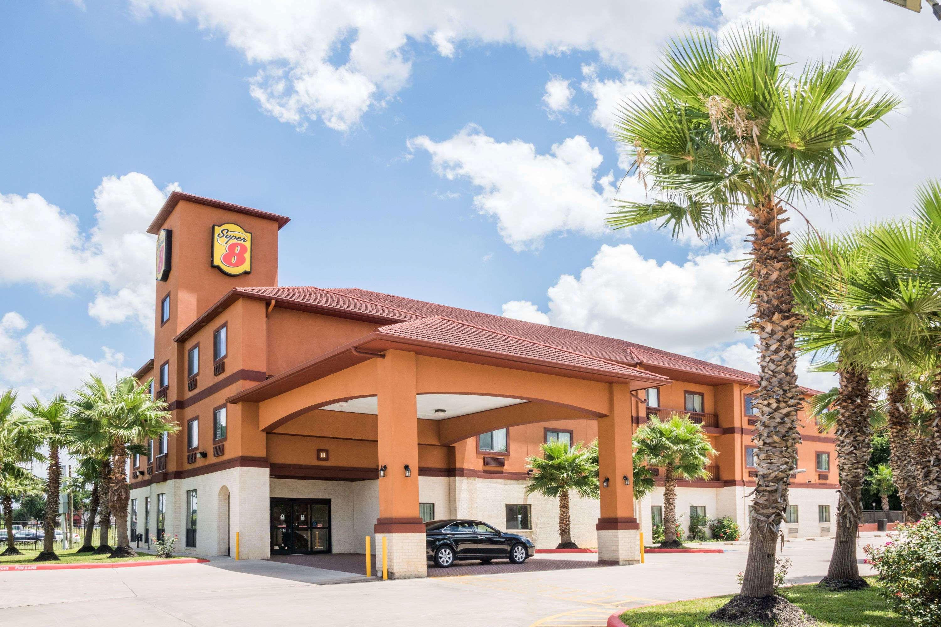 Готель Super 8 By Wyndham Brookshire Tx Екстер'єр фото